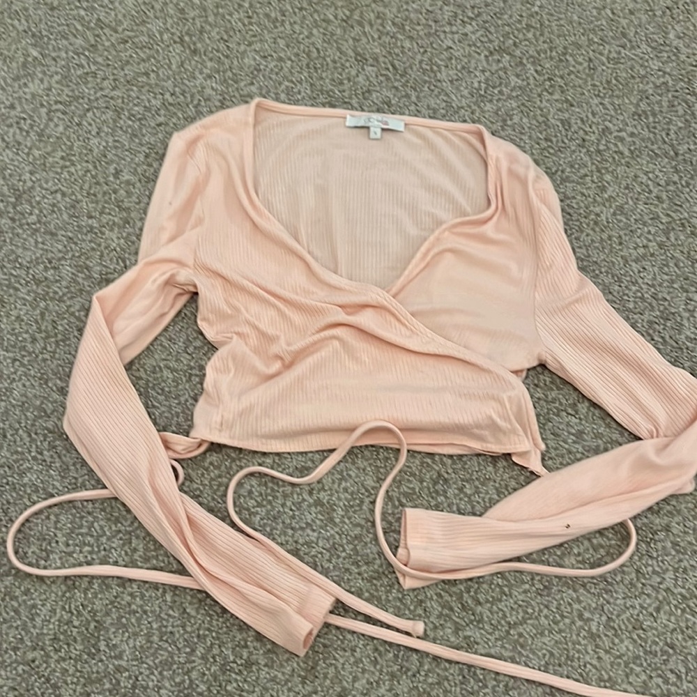 pink wrap top from francesca’s
